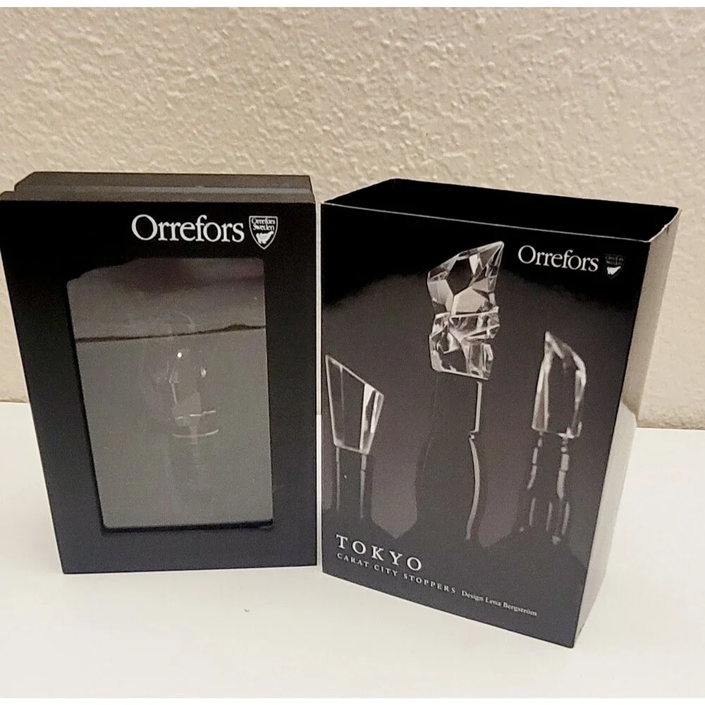 NEW Orrefors TOKYO Carat City Crystal Bottle Stopper Modern Architecture NIB